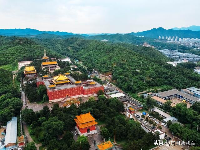 国内景点排行榜，国内景点排行榜前十名（中国15大最美风景）