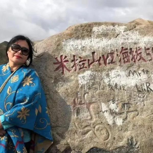 有什么成语描写赞美拉萨的天空，形容拉萨的天空的词语（天上西藏大美于行）