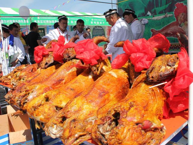 新疆不得不吃的美食，新疆不得不吃的美食图片（本地人推荐8种）