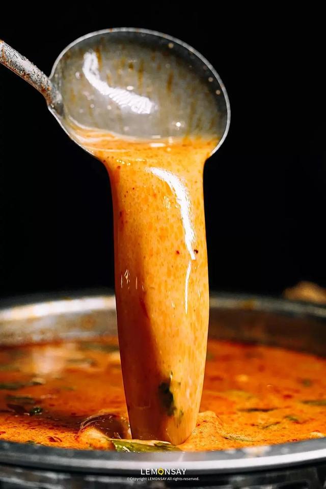 冬阴功汤的功效，冬阴功汤的功效与作用（那就在花都喝冬阴功解下瘾）