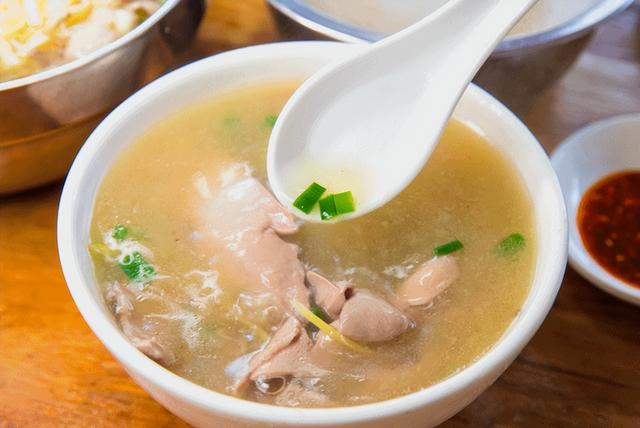 龙岩有哪些特色小吃，龙岩有什么小吃（第六道就是当地的“重口味”美食）