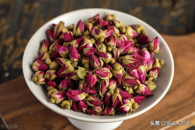 春天的花有哪些，春天21种可以食用的鲜花（一年四季都盛开的花是什么花）