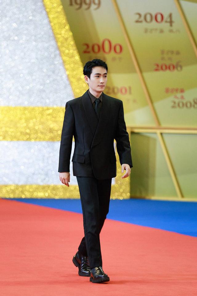 朱一龙图片最帅的图片，朱一龙获“最佳男主角”