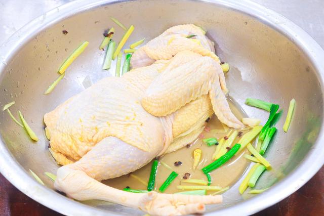 冬季女性养生食谱，冬季女性养生食谱有哪些（建议大家冬天多吃5样）