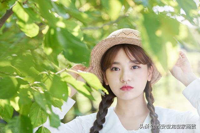 形容女子美貌的诗句，形容女子美貌气质的诗句古词（女神节那天读给你身边的女神吧）