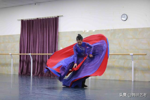 傣族民间音乐舞蹈，傣族舞蹈音乐大全（艺考傣族舞剧目的高分要点汇总）