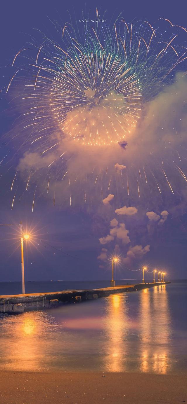 壁纸好好生活变成自己喜欢的样子，记得把生活调成自己喜欢的频道