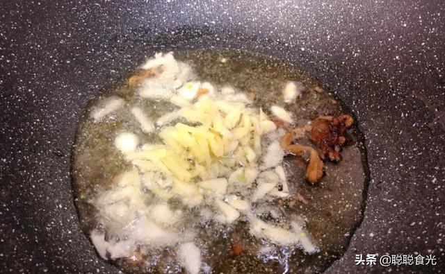 干香菇有保质期吗，干香菇一般要泡多久才能食用（建议家中常备这几种菜）