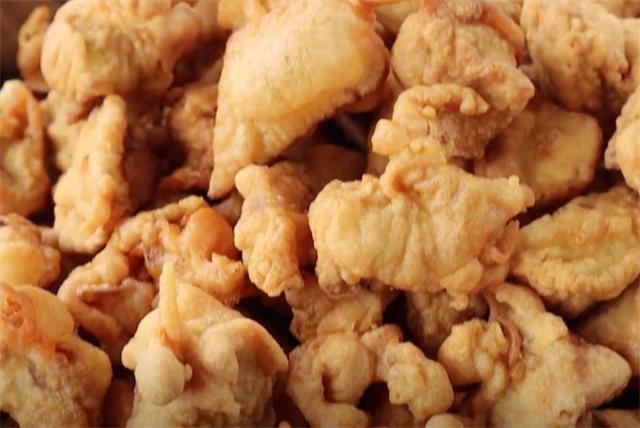 炸茄子怎么做酥脆好吃，怎样做美味的香炸茄子（茄子外酥里软又入味）