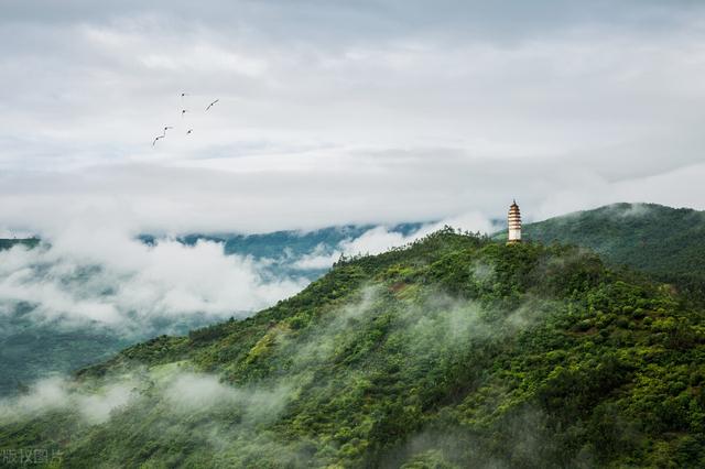 巍宝山景点介绍，自驾游大理必去的景点推荐理由（风景名胜、美食众多好玩的小众地方）