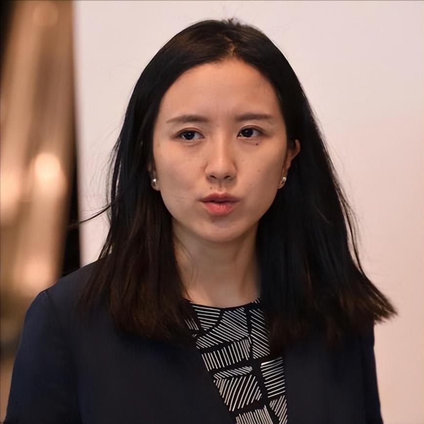 摩拜单车创始人胡玮炜现状（套现15亿全身而退，烂摊子留给美团王兴）