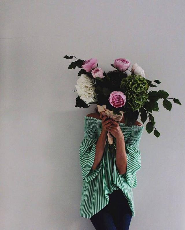 让对方看到心疼的句子，让对方看到心疼的句子图片（对方一看就心疼的短句）