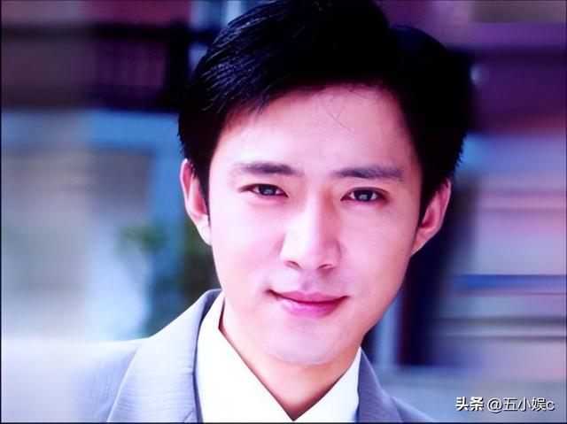 演过情深深雨蒙蒙中的陆尔豪，出道22年终于凭《谢谢你医生》火了