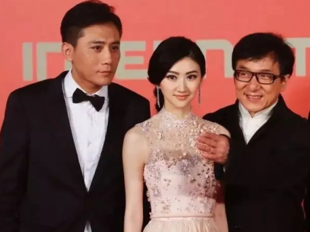 景甜素颜洗脸被指接地气，景甜私密视频被曝光