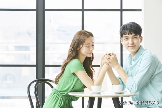春夏秋冬简短美句，春夏秋冬简短美句拟人（伴你度过每一个春夏秋冬）