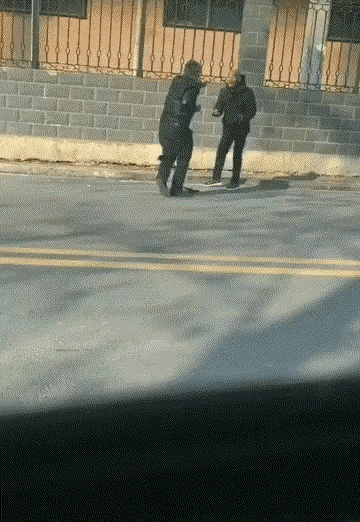 如何理解“四两拔千斤”？