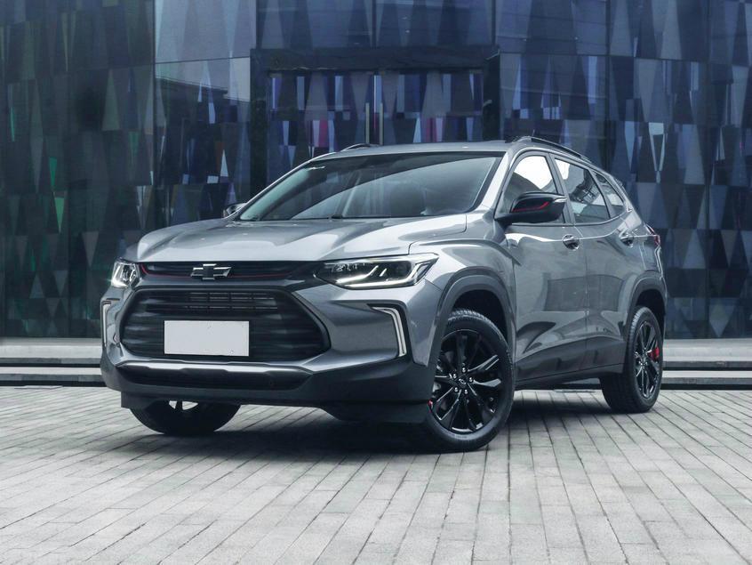 雪佛兰创酷和哈弗h6双屏跨界造型约合人民币15万