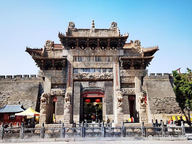 泰山是哪里的哪个省的，除此外还有三处必去