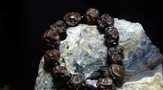 菩提代表什么意思，这玩意儿叫金刚却不是金刚（19颗菩提代表什么意思）