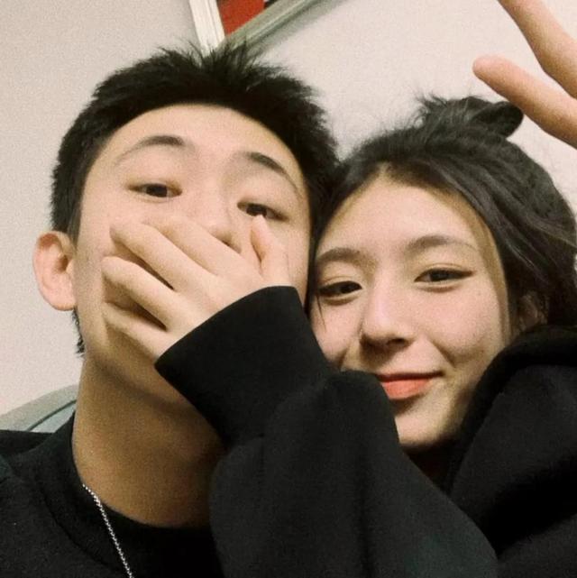 文艺风微信头像，文艺风微信头像图片（文艺风情侣头像）