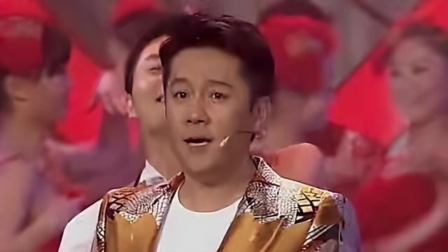 不仅名气大，军衔也高到吓人！这12个明星，个个一身正气堪称清流