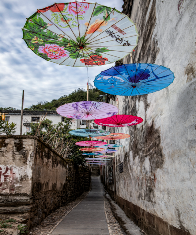 新安江山水画廊风景区，新安江山水画廊风景区在哪里（忘不了的山水画廊，你想它几分）