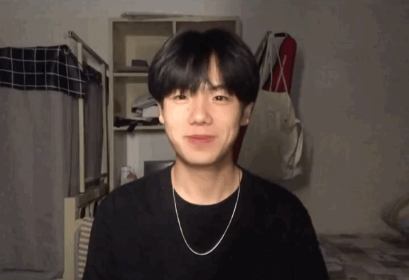 扑棱蛾子是什么梗，扑棱蛾子是什么梗贝斯（听说他换头是靠p的）