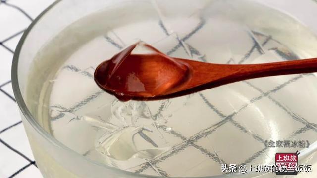 如何制作冰粉 冰粉在家怎么做，如何制作冰粉（想吃冰粉别去买）