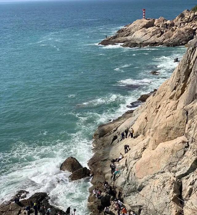 深圳西冲沙滩风景区，夏天是属于海边的季节