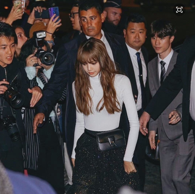 lisa教你怎样有铁刘海，lisa真的是绝美