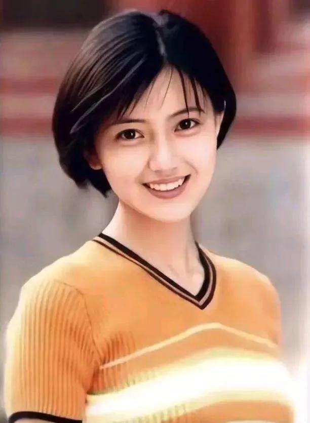 高圆圆情史大全，“风流女神”高圆圆狗血情史,五段感情遇三个渣男,35岁情归赵又廷