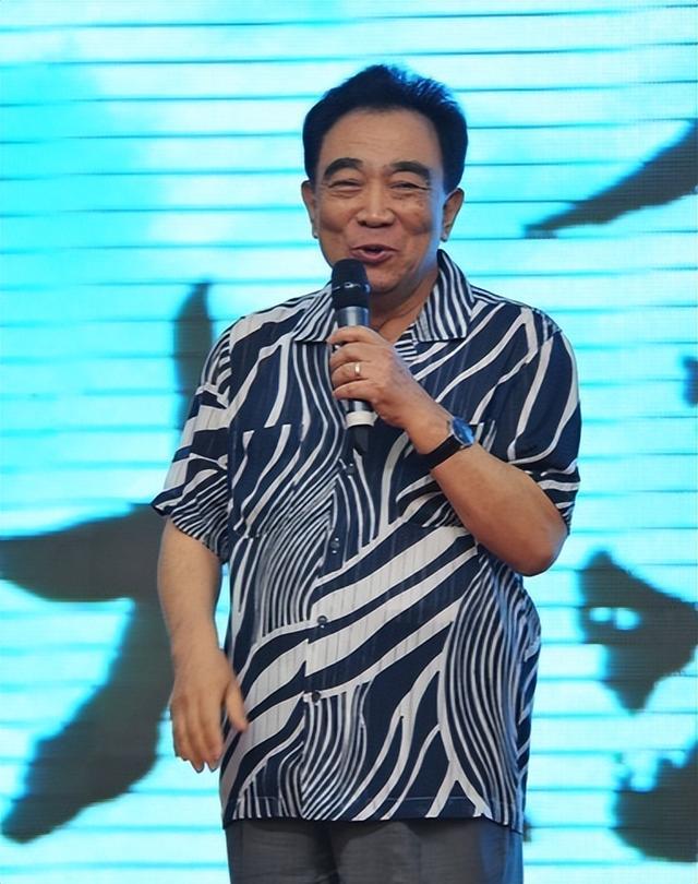 鲍国安宋江，鲍国安宋江图片（“曹操”鲍国安的“消失”）