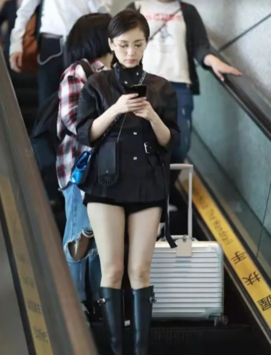 冯提莫个人资料，冯提莫个人资料身高（9位“矮个子”女星）