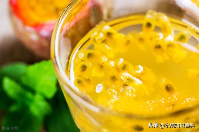 水果茶的做法和配方百香果，百香果怎样做果茶（人气夏日冷饮配方）