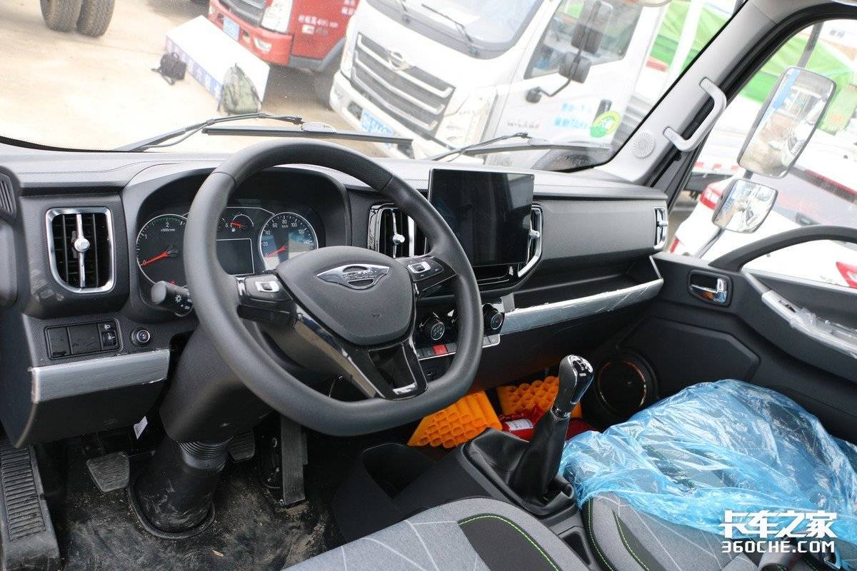 福田时代领航m5 全柴q23配5档箱