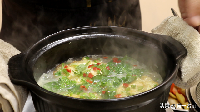 春天适合吃什么，春季适合吃什么食物养生（也要多吃这六种时令菜）