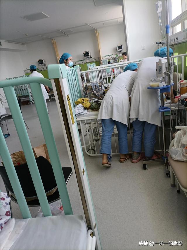 婴儿睡觉时呼吸急促，婴儿睡觉呼吸急促怎么办（呼吸急促喘不上来气我惊慌失措）