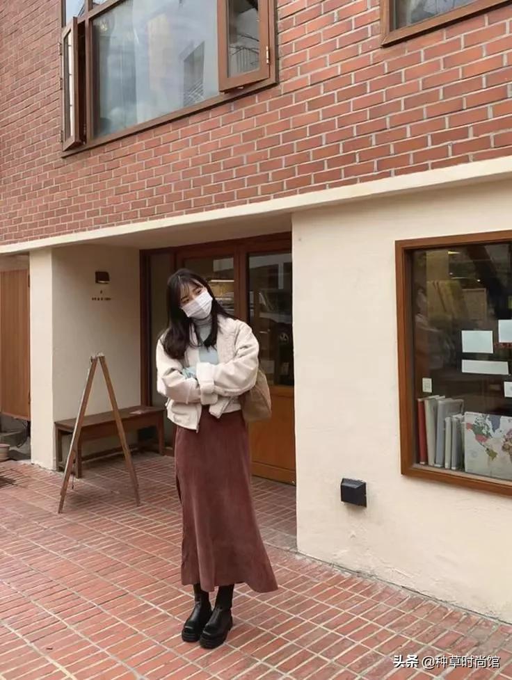 文明小鸟芋圆表情包/v，恩爱小鸟芋圆表情包（裙子里还在穿“打底裤”吗图片）