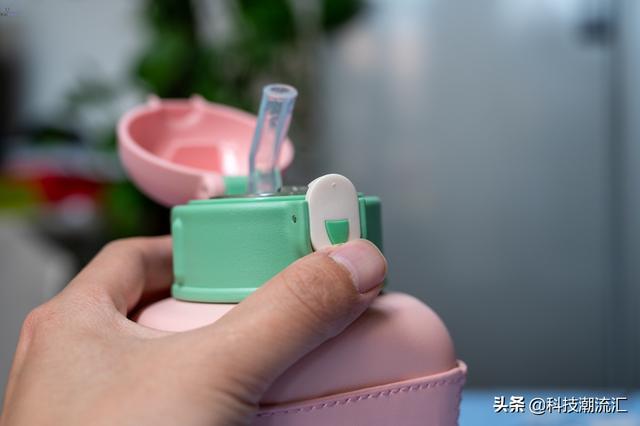 什么儿童水杯最好，如何挑选儿童水杯（康巴赫儿童保温杯上手）