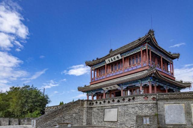 河北秦皇岛老龙头：天下第一关的起点，看海上长城的雄姿