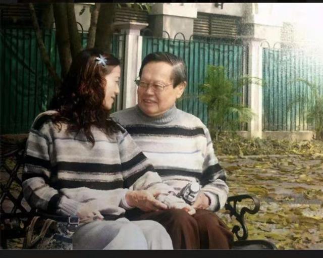 中国男儿歌词，你贡献给世界的如此深奥