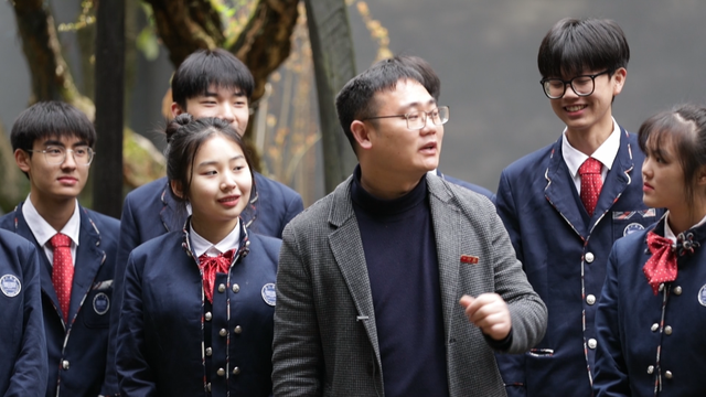 湖南第一师范大学，2022年湖南第一师范学院录取分数线是多少（用活用好“红色校史”活教材）