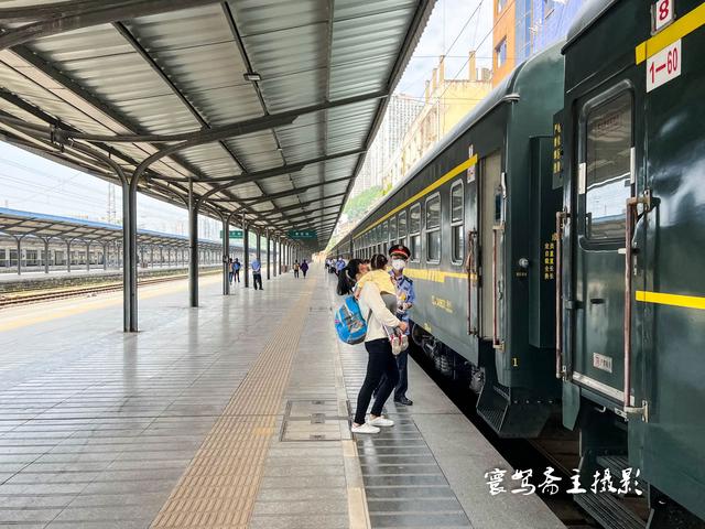 5612次列车，5612次列车时刻表（一路风景优美票价便宜车厢里却空荡荡）