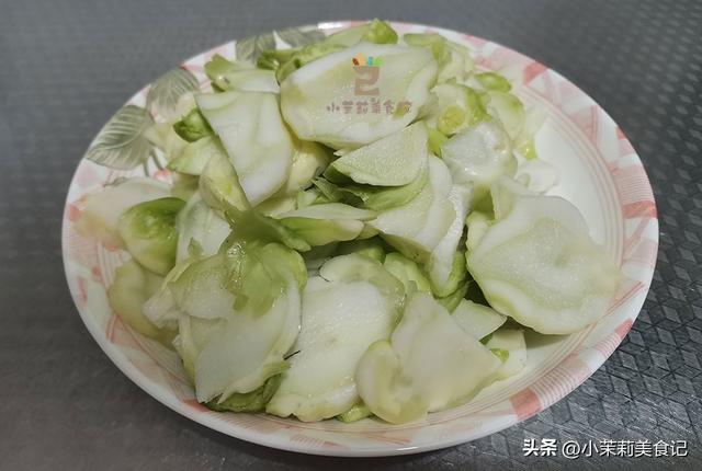 春季养生必吃十种食物，春季养生必吃的十种食物是什么（提醒大家少吃豆腐和梨）