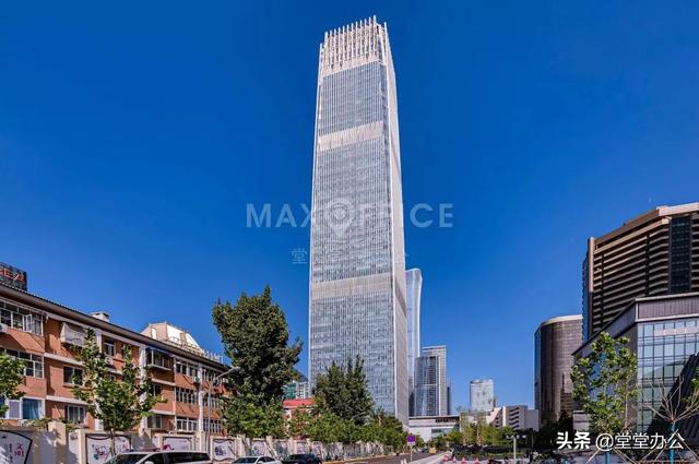 英蓝国际金融中心，圆柱木模板参与打造厦门英蓝国际金融中心项目（盘点北京租金前十的写字楼）