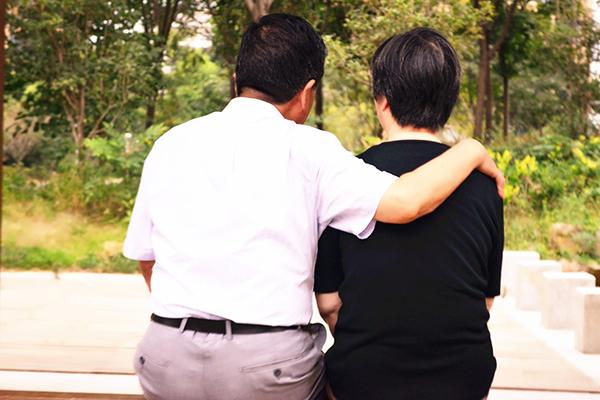 抑郁的10大表现，抑郁十大表现（抑郁症的6个表现很明显）