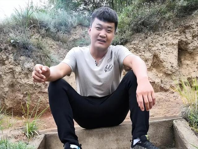 宝藏男孩是什么意思，我的宝藏男孩是什么意思（实习消防员里的“宝藏男孩”）