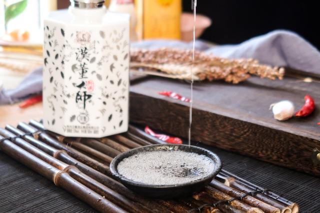 绍兴黄酒度数高吗，绍兴黄酒度数为什么那么低（就没有1款拿得出手的白酒吗）