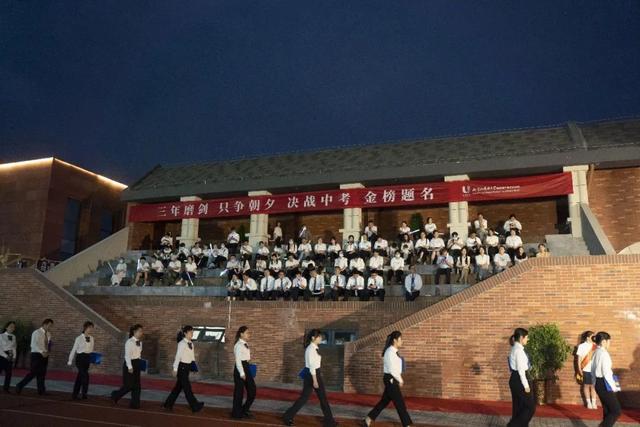 中考说说加油配图励志2022 关于中考说说带图片加油打气，中考说说加油配图励志2022（祝每个闪亮登场的少年）