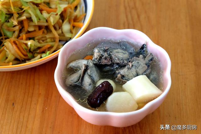 炒烙饼家常做法正宗炒烙饼怎么做，如何烙炒饼的饼（怪不得北方人这么爱吃炒饼）